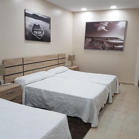 ホテル Hogar Del Puerto コンバーロ エクステリア 写真